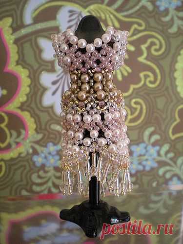 Кукольные платья из бисера | 3vision - Fashon blog