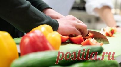 Инфекционист Ртищев посоветовал соблюдать щадящую диету при норовирусе. Доцент кафедры инфекционных болезней у детей Института материнства и детства Пироговского университета Алексей Ртищев посоветовал соблюдать щадящую диету при норовирусе. Читать далее