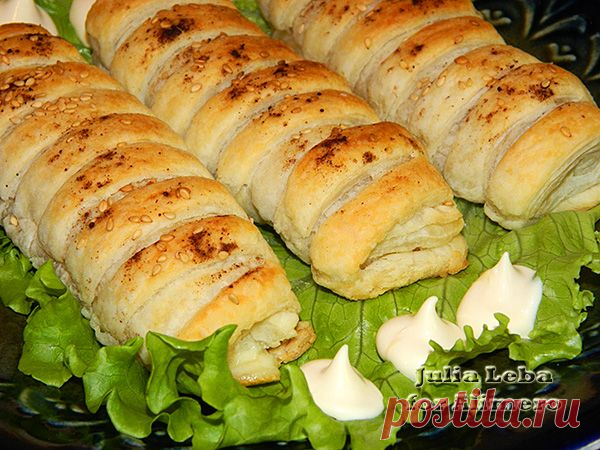 Слойки с сыром и горчицей  
Признаюсь, я пока не встречала человека, который бы не любил сыр. Да и как его не любить? Ведь видов столько, что нужно просто найти тот, вкус которого покажется наиболее гармоничным.    В свою очер…