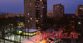 МЧС советует москвичам не выходить на улицу Ожидаются метеоусловия, «неблагоприятные для рассеивания вредных примесей в атмосферном воздухе».