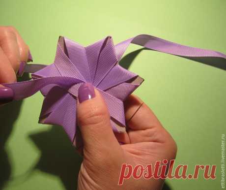 Собираем простой цветочек из ленты