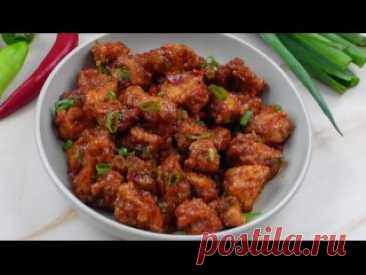 Пикантная курица с чесноком и перцем - простой рецепт ИНГРЕДИЕНТЫДля приготовления курицы:Курица без костей 400 г Яичный белок 1Чеснок и имбирь измельченные 1 ст.л. Соль 1 ч.л. или по вкусу Порошок черного перца 1/2 ч.л.Уксус 1 ч.л. Соевый соус 1 ч.л.Кукурузная мука 3-4 ст. л. Масло для жаркиДля соуса: Масло 1 ст. л. Лук репчатый 2 ст. л....