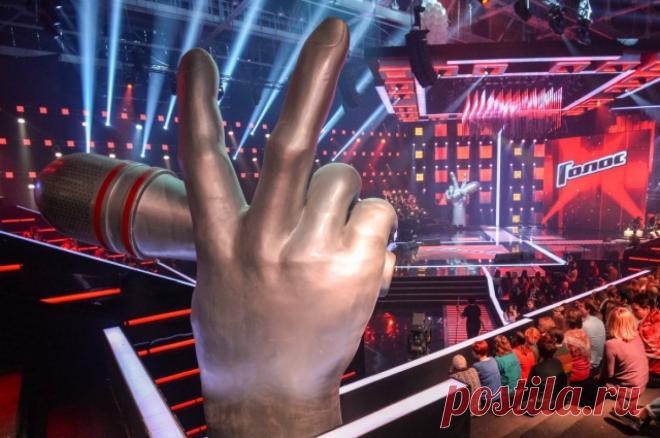 «Давайте уж сразу Бузову!» В Сети идут баталии из-за наставников «Голоса». Часть зрителей ностальгирует по Градскому, кто-то требует Ларису Долину в студию, а кого-то разочаровал Владимир Пресняков.