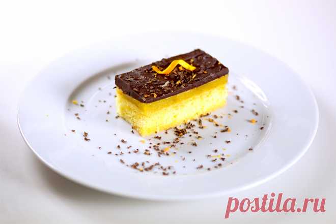 Фруктовые пироги своими руками. Быстро, просто и вкусно Фруктовые пироги — один из самых простых десертов, которые легко можно приготовить дома.  Для этого не потребуется каких-то особенных ингредиентов. Рецептов множество — выбирайте на свой вкус: с яблок…