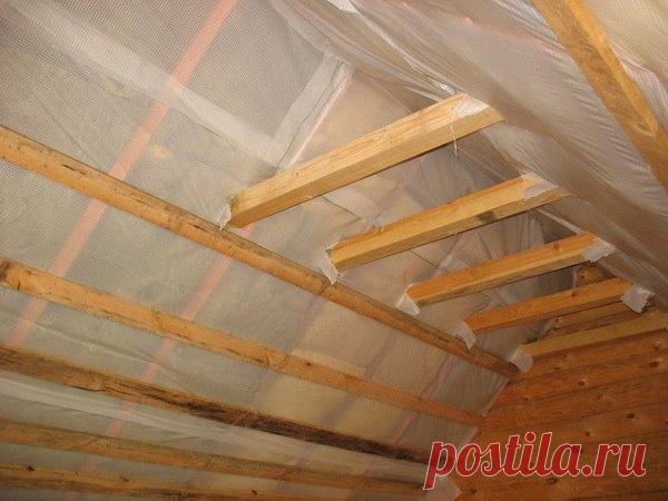 Как укладывать пароизоляцию 
Всем строителям хорошо известны разрушительные свойства воды, способные вывести из строя практически любой материал, используемый в строительстве. Вот почему защите возводимых конструкций от губитель…