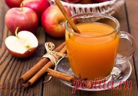 ТОП-7 рецептов очень вкусного чая 
 
1. Имбирный чай 

Ингредиенты: 

1 л воды 
3 ст. л. мелко натертого имбиря (или порезанного ломтиками), 
3 ст. л. меда 
щепотка молотого черного перца 
1 лимон или апельсин 
нарубленные листья мяты (по желанию) 

Приготовление: 

В закипевшую воду бросаем натертый имбирь. Когда он пару минут покипит, тщательно процеживаем в чашку. Затем добавляем перец, лимон (апельсин), мяту и мед. Подаем горячим! 

2. Облепиховый чай 

Ингредиенты: 

...