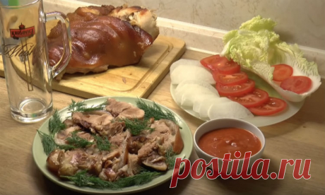 Рулька как у чехов: запекаем в два счета