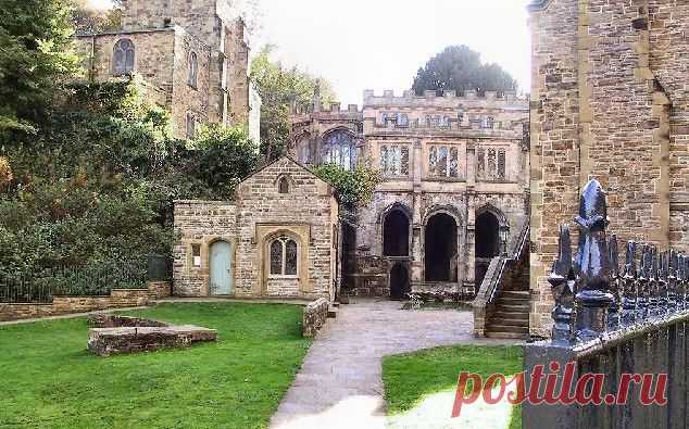 St. Winifride’s Well - святой источник с целительной водой в Уэльсе