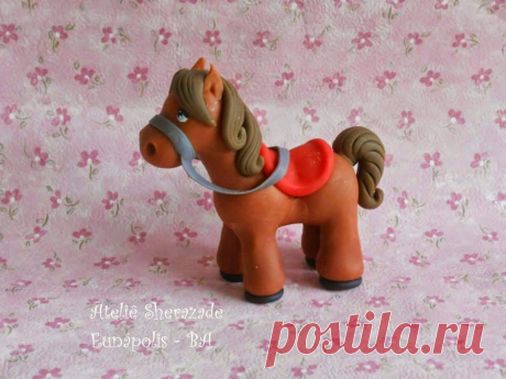 Eu Amo Artesanato: Cavalinho de biscuit