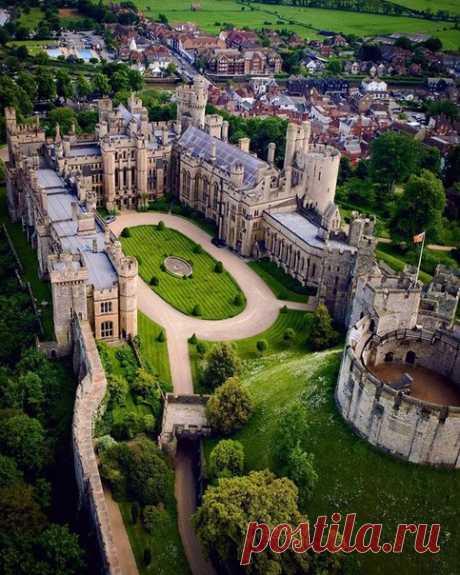 Замок Арундел, Англия.