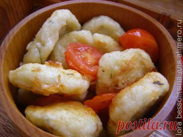 Галушки с чесноком самый простой быстрый рецепт / Рецепты с фото Как приготовить галушки? Вроде все просто. Замесил тесто и все. Между тем видов галушек много как и способов их употребления предостаточно. Галушки второе и первое блюдо. Их готовя...