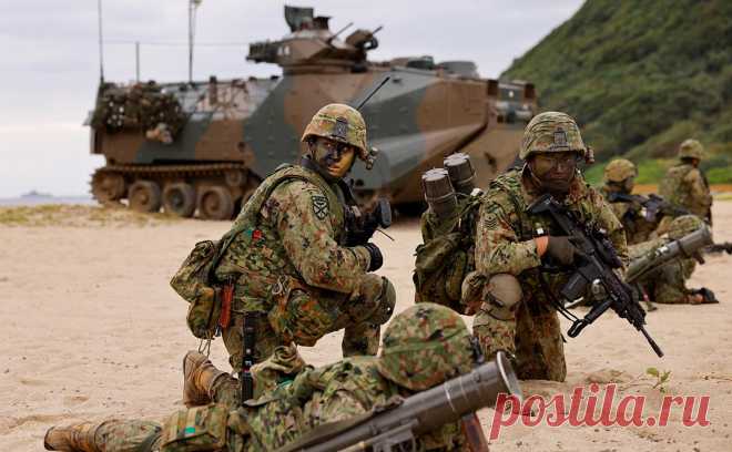 Япония провела учебный десант на остров в Восточно-Китайском море. Японские морские пехотинцы провели учения на острове Токуносима в Восточном-Китайском море, который, по мнению властей, уязвим для нападения со стороны Китая, сообщает The Japan Times.