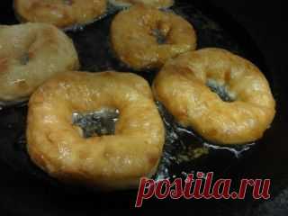 Дрожжевые оладьи и пончики (пышки) - Простые рецепты Овкусе.ру