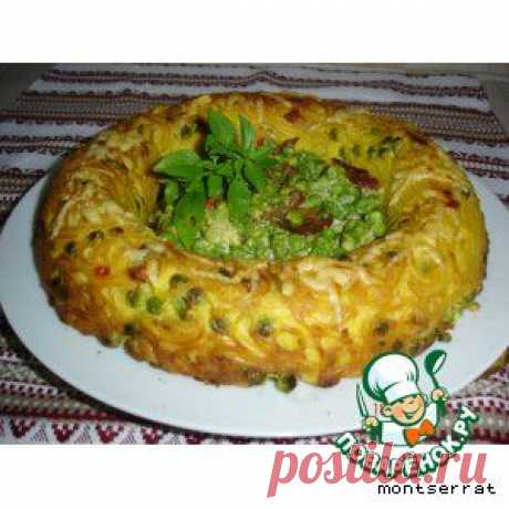 Корона из спагетти с зеленым горошком и ветчиной - кулинарный рецепт
