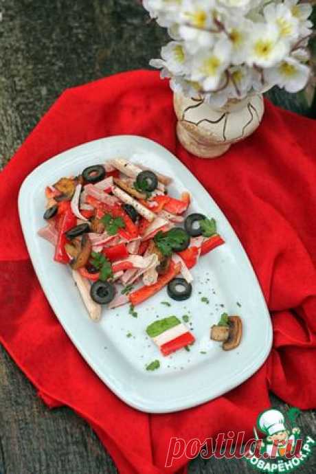 Легкий салат с грибами и крабовыми палочками - кулинарный рецепт