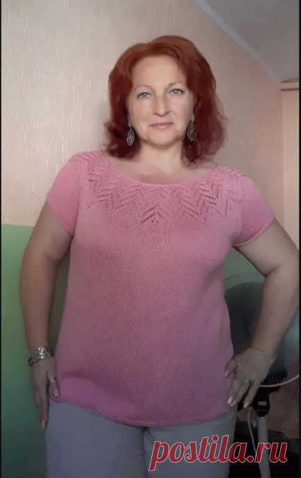Нежная футболка спицами