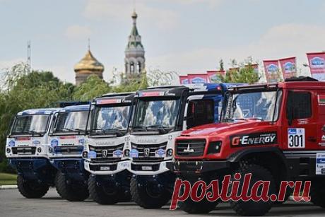 КамАЗ оценил перспективы строительства завода в Уганде. Заявления о том, что КамАЗ договорился с Угандой о строительстве в стране завода, не соответствуют действительности, сообщили в российской компании. Таким образом там прокомментировали слова посла Уганды в России Мозеса Кизиге, который утверждает, что соглашение уже есть.