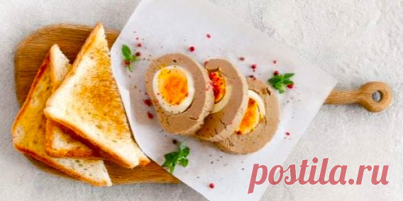 РУЛЕТ ИЗ КУРИНОГО ПЕЧЁНОЧНОГО ПАШТЕТА С ЯЙЦОМ