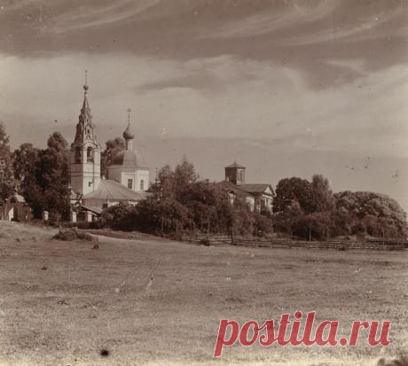 23 С. М. Прокудин-Горский. Дом Волковых и [Введенская церковь.] Углич. 1910 год.jpg  Дворцы, усадьбы, фото 216 из 494  -  Добавлено 30.06.2015  |  Яндекс.Фотки
