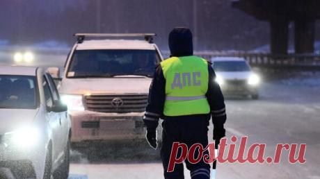 В Приморском крае большегруз из-за ДТП перегородил федеральную трассу