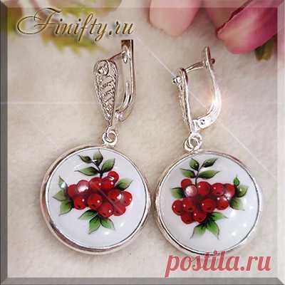 Серьги Волшебство.
Ростовская финифть (горячая художественная эмаль).
Двойное серебрение.
Описание и цены по ссылке
https://finifty.ru/catalog/sergi-cat/sergi-biryusinka-4
Скидка на украшения с финифтью 10% 
при покупке финифти на сумму от 5000 руб.

#нашафинифть #серьги #эмаль #финифть