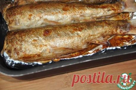 Запечённая фаршированная краснопёрка.