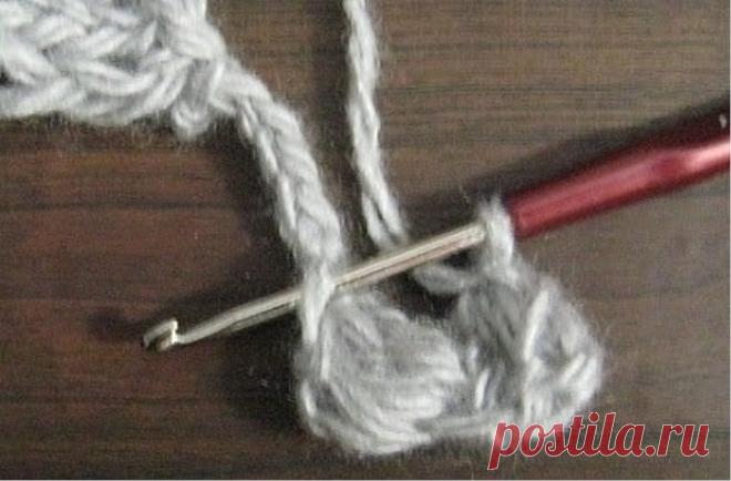 How to crochet pompons to trim the edge of the product