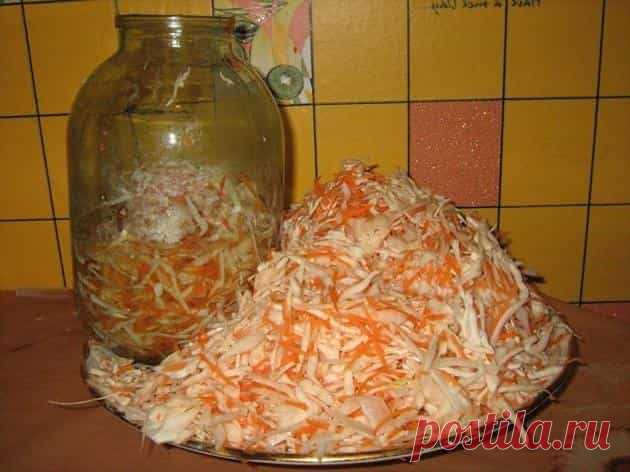 Маринованная капуста на зиму в банках: 11 лучших рецептов очень вкусной капусты Кто из вас мариновал капусту на зиму 11 вариантами? Сегодня вы узнаете, как сделать лучшие заготовки из капусты - маринованная капуста на зиму в банках - Вкус невероятный!