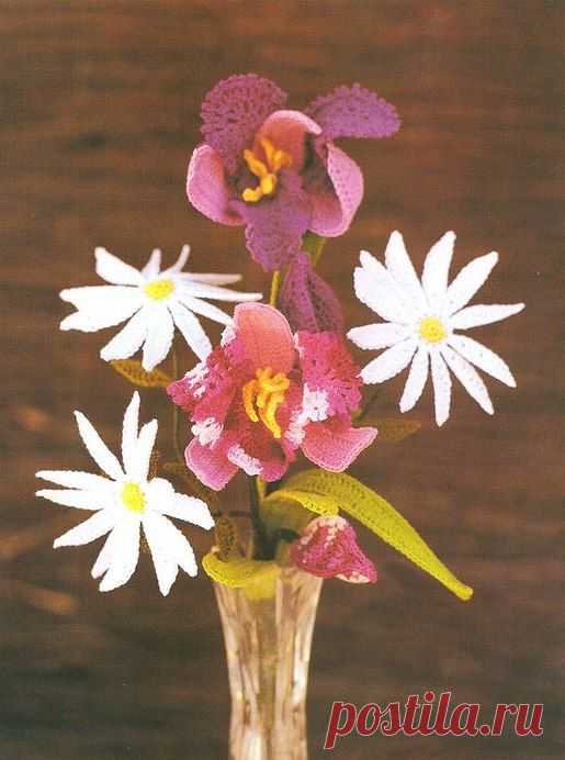 Iris crocheted. Flowers crochet scheme | Laboratory household
