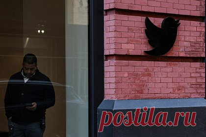 Стало известно о планах Маска заставить сотрудников Twitter платить за обеды. Американский предприниматель Илон Маск, ставший новым владельцем Twitter, решил отменить бесплатное питание в офисах компании. Отмечается, что бизнесмен планирует заставить сотрудников платить за обеды, которые раньше они могли получить бесплатно в кафетерии. Об этом стало известно от источников The New York Times.