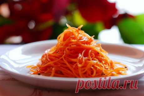 &gt;САЛАТ С КОРЕЙСКОЙ МОРКОВЬЮ: 5 РЕЦЕПТОВ.