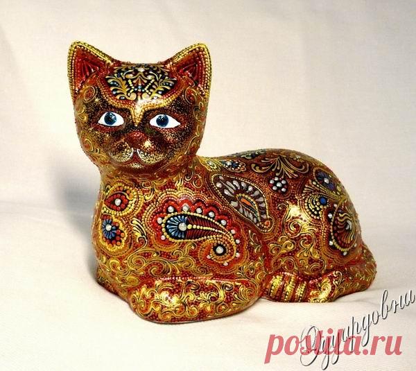 Мастер класс по точечной росписи контурами статуэтки Золотая кошка