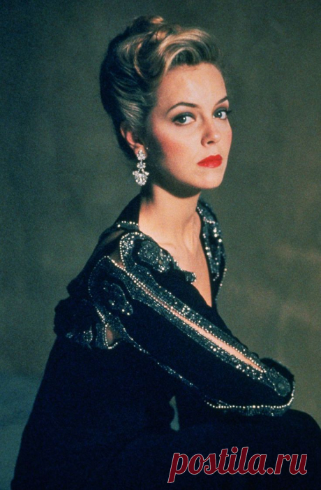 Грета Скакки (Greta Scacchi)
-18 февраля, 1960