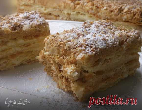 Наполеон (семейный рецепт). Ингредиенты: яйца куриные, сливочное масло, яйца куриные Пару лет назад я выкладывала на сайте рецепт пирога из быстрого слоеного теста http://www.edimdoma.ru/retsepty/53105-pirog-s-myasnym-farshem-i-vyalenymi-pomidorami. Тесто у меня оставалось на тот м...