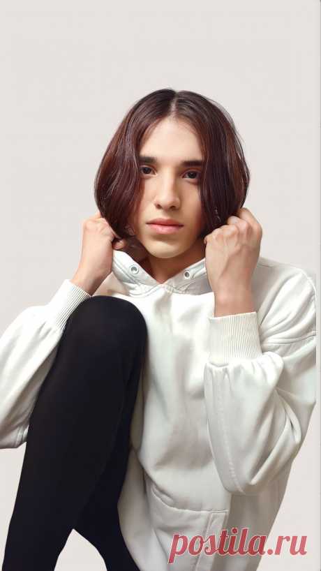 Slava Volk Певец