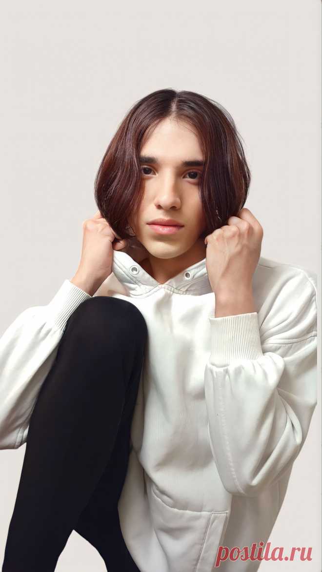 Slava Volk Певец