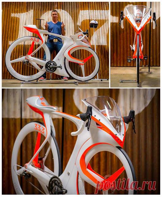 Топ 10 конструкций велосипедов 2015 года по мнению сайта DESIGNBOOM. Лучшие велосипеды от лучших дизайнеров и производителей, как отражение тенденций развития велосипедной индустрии.