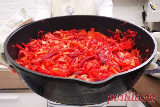 Готовлю капусту «по-немецки», получается очень сочно и вкусно. Со свеклой, морковью и яблоком