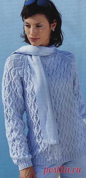 Пуловер реглан с узором из ромбов и кос.