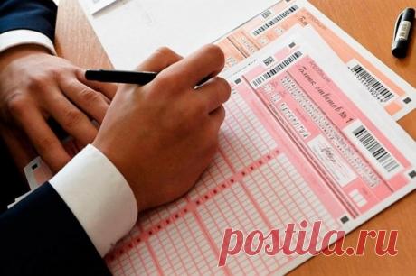 Собянин: готовить детей к ЕГЭ должны в школах, а не у репетиторов. Градоначальник отметил, что школьники, готовившиеся к ЕГЭ по специальным программам, сдали экзамены гораздо лучше.