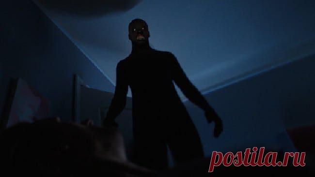 Сонный паралич - самое жуткое из безобидного Представьте себе, что вы вдруг просыпаетесь посредине ночи, открываете глаза и видите рядом с собой темную человеческую фигуру, или слышите как рядом ходит кто-то чужой…Слышите и видите вы это достато...