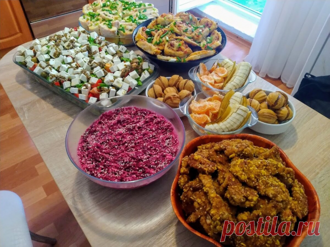 Недорого и вкусно накормить гостей или наше застолье к дню рождения мужа, что готовила | Вкусно без компромиссов 🍒🥩🍸 | Яндекс Дзен