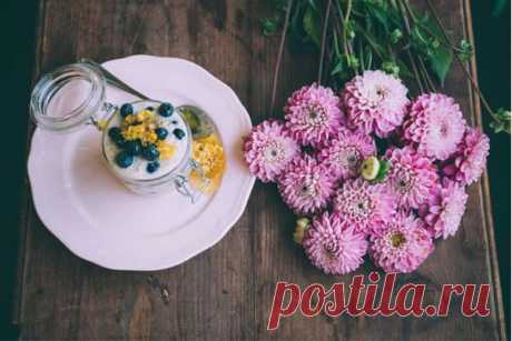 Манная каша на молоке — вкусные рецепты, которые удивят всю семью 









 

С детства мы хорошо помним манную кашу на молоке. Для кого-то это было любимое блюдо, а кто-то при воспоминании о манной каше недовольно сморщится. В этой статье мы попытаемся удивить и п…