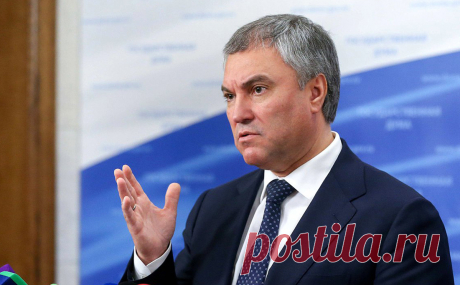 Володин назвал признание ДНР и ЛНР способом «остановить бойню». По словам спикера Госдумы, из-за обострения на востоке Украины Россия подошла к гуманитарной катастрофе, и единственным способом остановить обстрелы и потоки беженцев было признание независимости самопровозглашенных республик