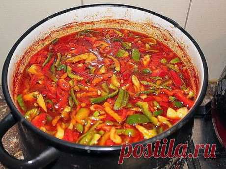 ТОП-16 лучших рецептов вкусного лечо
=====================================================
1 Лечо из болгарского перца
2 Лечо «Семейное»
3 Лечо с морковью
4 Лечо на зиму из перца и фасоли
5 Лечо "Вкусное"
6 Лечо из огурцов
7 Лечо из баклажанов
8 Диетическое лечо по-домашнему (без уксуса)
9 Лечо классическое
10 Лечо простое
11 Лечо с уксусом и томатной пастой
12  Лечо тушеное
13  Лечо с травами
14  Лечо с чесноком
15  Лечо острое
16  Лечо с хреном
 
Этот салат - одна из сам...