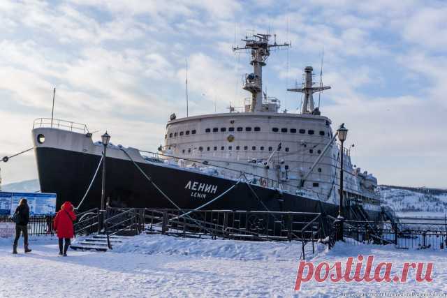 Внутри атомного 