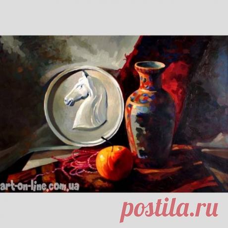 Картина Натюрморт с гипсовым рельефом - Натюрморт  - Ярошевич Анастасия (живопись) Картина Натюрморт с гипсовым рельефом -  Натюрморт с белой гипсовой лошадиной головой, вазой и яблоком на картине маслом.