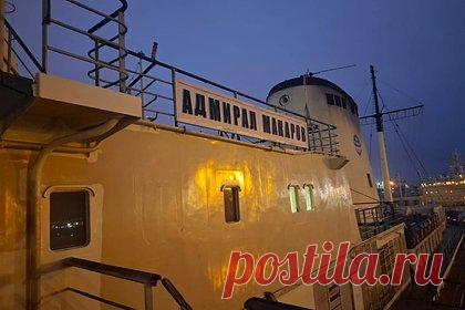 В морском порту Петербурга произошел пожар на ледоколе