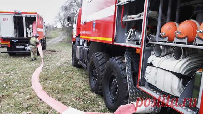 В Крыму локализовали ландшафтный пожар на площади 56 гектаров