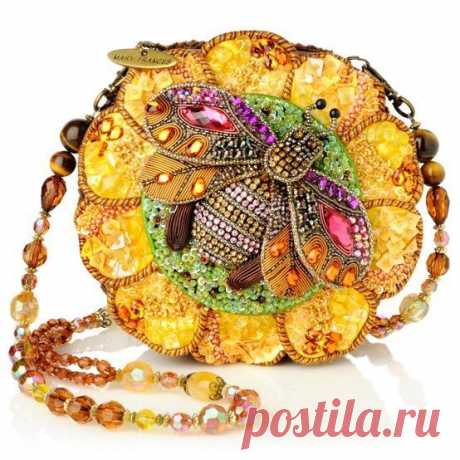 Расшитые бисером сумочки